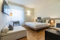 Camera Tripla Deluxe 