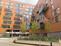 Modern 1Bed Apt with Parking - Grand Exchange Bracknell - Ferienwohnung Bracknell