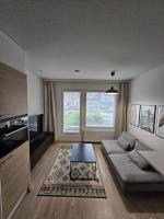 Modern City Apartment nearby Airport - B&B