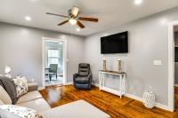 3 Mi to Camp Lejeune Home with Fire Pit and Grill! - Chambres d’hôtes