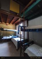 Habitación compartida mixta de 10 camas