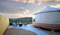 Yurt Overlook #4 with AC and Private Bath 2 Kings - B&B Orderville