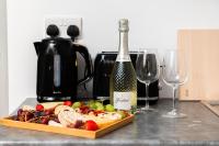 1 Bedroom Serviced Apartment, London Liverpool Street, Sleeps up to 4 - Chambres d'hôtes Londres