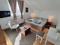 Doppel- oder Zweibettzimmer