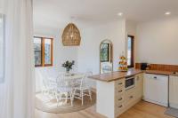 Cosy Coastal Cottage - B&B