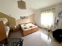 Quadruple Room with Private External Bathroom