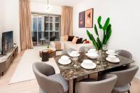 Prime Retreats - steps to Grosvenor Hotel Marina - B&B Dubai