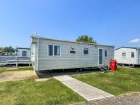 Superb 6 Berth Caravan At St Osyth Beach, Near Clacton-On-Sea Ref 28008Mc - B&B