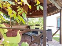 Casa de sub Nuc - Bed and Breakfast Cluj-Napoca