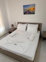 Natali Apartments - B&B Gjalicë