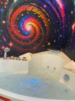 Capsule Espace-Jacuzzi-Cinema-Nintendo switch - Bed and Breakfast