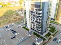 ATENEO ApArt Hotel - Studio DeLuxe - MODERN Apartment with Big Balcony and Free Parking - Chambres d'hôtes Timişoara