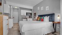 Frida Kahlo Studio South Beach Hideaway for Two - B&B Miami Beach