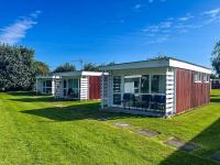 Lovely 4 Berth Chalet At Cedar Springs Park In Heacham, Norfolk Ref 92031Cs - B&B