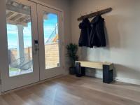 1BR Suite with Patio, Full Kitchen & Free Parking - Bed and Breakfast Calgary