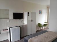 Deluxe Double Room (2 Adults + 1 Child)
