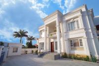 Chez Lavania - A Boutique Homestay - B&B