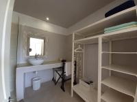 Luxury Queen Room