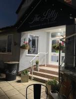 The Lilly Restaurant With Rooms - B&B Llandudno