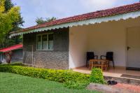  One Bedroom Chalet  with Lawn