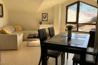 Central Art Apartment in Bansko with Mountain View - B&B Bansko
