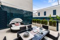Turquesa del Mar - Charming Ground-Floor Spanish Apartment with Large Sunny Terrace - Chambres d'hôtes Urbanizacion los Balcones