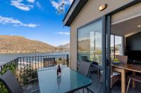 Remarkable View 3 bedroom - lake and mountain views - B&B Queenstown