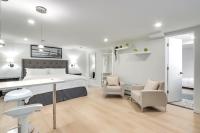 Classic King Size Guest Suite - B&B