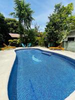Pangea Lodge Tropical Vibe Home with Shared Pool - B&B Manzanillo