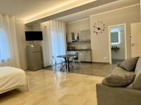 King Studio with Sofa Bed
