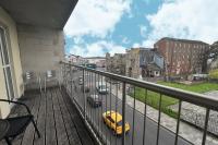 The Greenwich - two bedroom apartment with parking, close to ferry terminals - Ferienwohnung