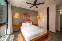 Vacation Villa Private Rooftop Pool Walk 2 Town - Bed and Breakfast Tulum