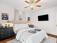 Classic Meets Contemporary I Minutes to Cle Clinic - Chambres d’hôtes Cleveland Heights