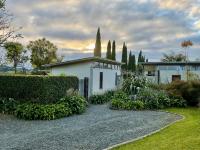 Kotare Studio - Bed and Breakfast