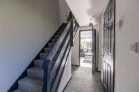 Modern 3 Bed House-Free Parking - B&B