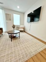 Freiheit Loft offers a Lush Couples Getaway near Gruene - Chambres d'hôtes New Braunfels