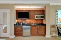 MGM Signature-17-803 F1 Track & Strip View Studio - B&B Las Vegas