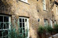 Leworth Apartments, Windsor - Bed and Breakfast Windsor