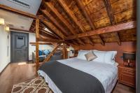 Deluxe Double Room with Bath