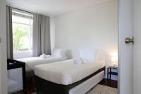 Bondi Beach Apartment Large 2BR w AC balcony parking pet friendly - B&B Sydney