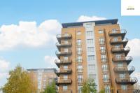 Penthouse Views Sleeps 6 wParking - B&B