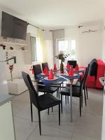 Apartment Mario, Novalja - B&B Novalja