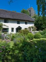 Skirr Cottage, Your Coastal Escape in the Heart of a Charming Devon Village - B&B