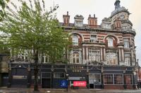 Last-Minute Reserve l Sleeps Up to 4 Guests l Flat 1 l One-Bedroom Apartment with King Bed and High Ceilings Near Camden by Live London Short Lets & Serviced Accommodation - Chambres d'hôtes Londres