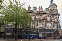 Exclusive Offers l Last-Minute Specials l Flat 5 l Newly Renovated 2 Bedroom Flat by Live London Short Lets & Serviced Accommodation l - Chambres d'hôtes Londres