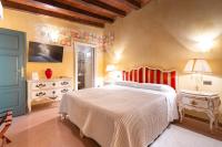 Deluxe Double Room with Shower