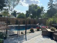 Bright & Cozy 4BR Home for Your Family Stay With Optional Pool Access - Bed and Breakfast
