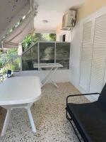 Comfortably placed near the sea - B&B Saronída