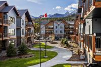 Outdoor heated pool and hot tub Stunning 3Bd sanctuary - B&B Dead Man's Flats