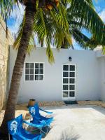 Casita Pérez, Cama Queen, WIFI, Aire acondicionado, Cocina, 2 sillas de playa - B&B